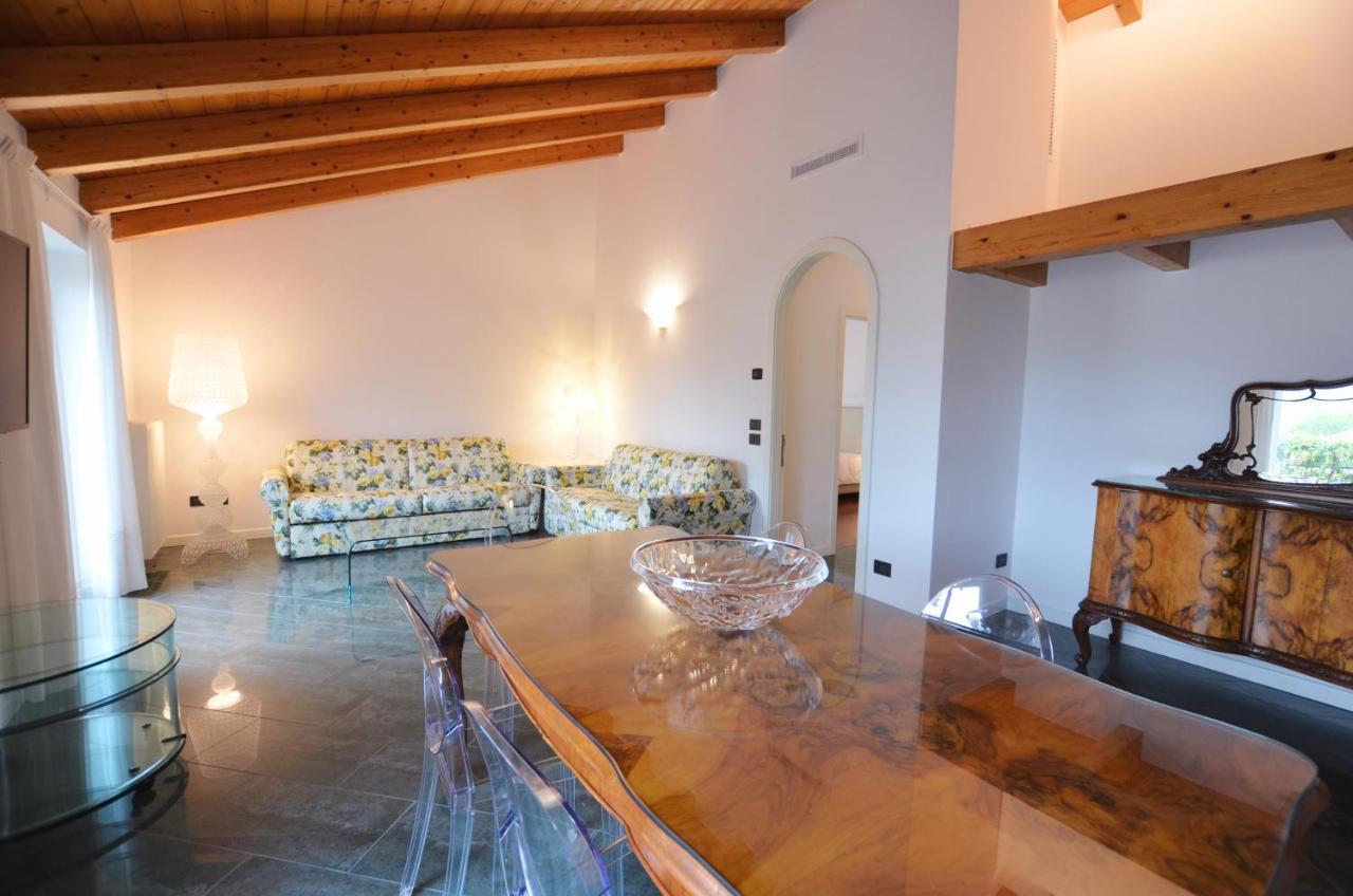 Attic Suite Palme Riva del Garda Luaran gambar